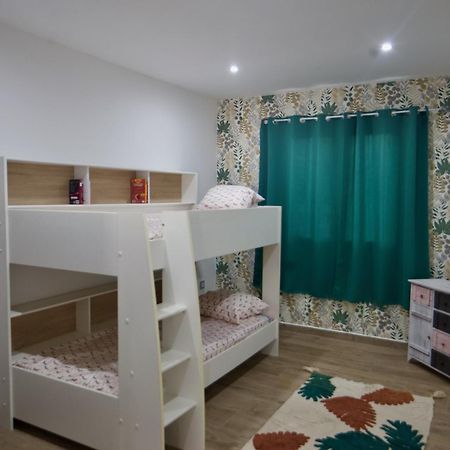 Le Beau Vallon 1- Jacuzzi Privatif Et Piscine Chauffee Partagee Saint Benoit Luaran gambar