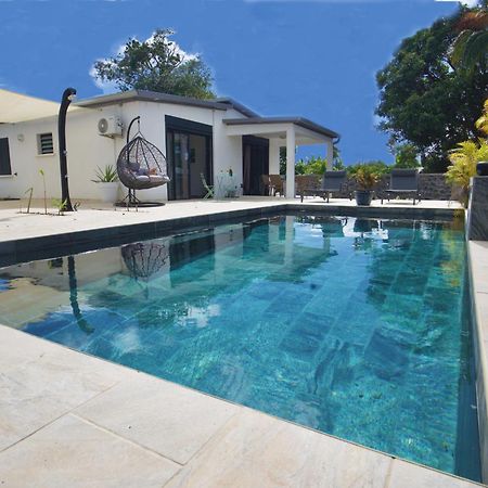 Le Beau Vallon 1- Jacuzzi Privatif Et Piscine Chauffee Partagee Saint Benoit Luaran gambar